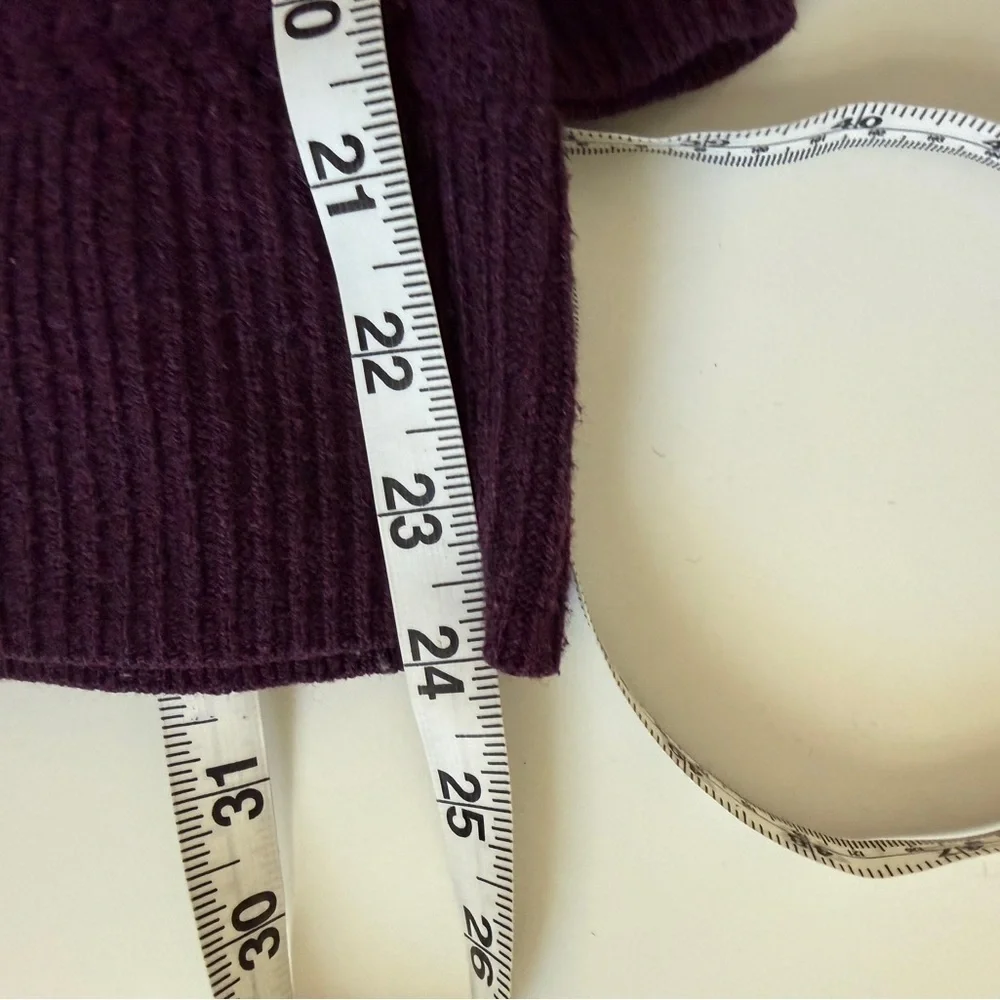 American Eagle Plum Open Knit Y2K form fit Purple Sweater